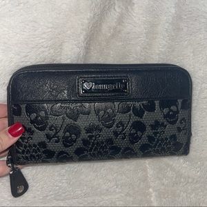 Skull Loungefly wallet